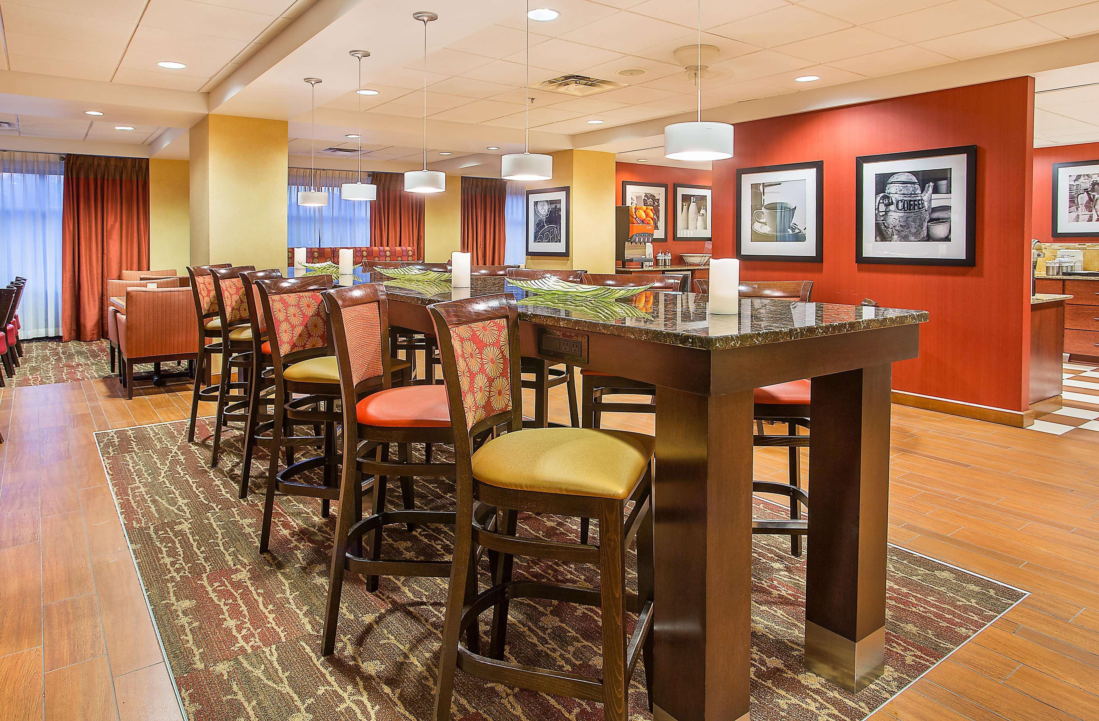 Hampton Inn Knoxville-West At Cedar Bluff Экстерьер фото