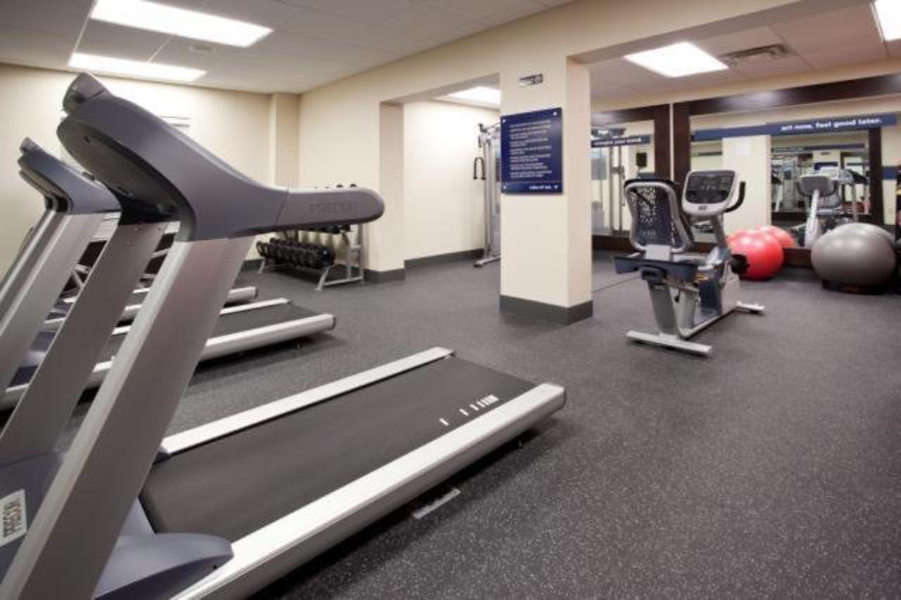 Hampton Inn Knoxville-West At Cedar Bluff Экстерьер фото