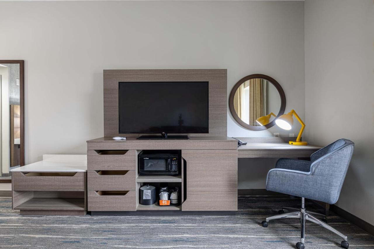 Hampton Inn Knoxville-West At Cedar Bluff Экстерьер фото