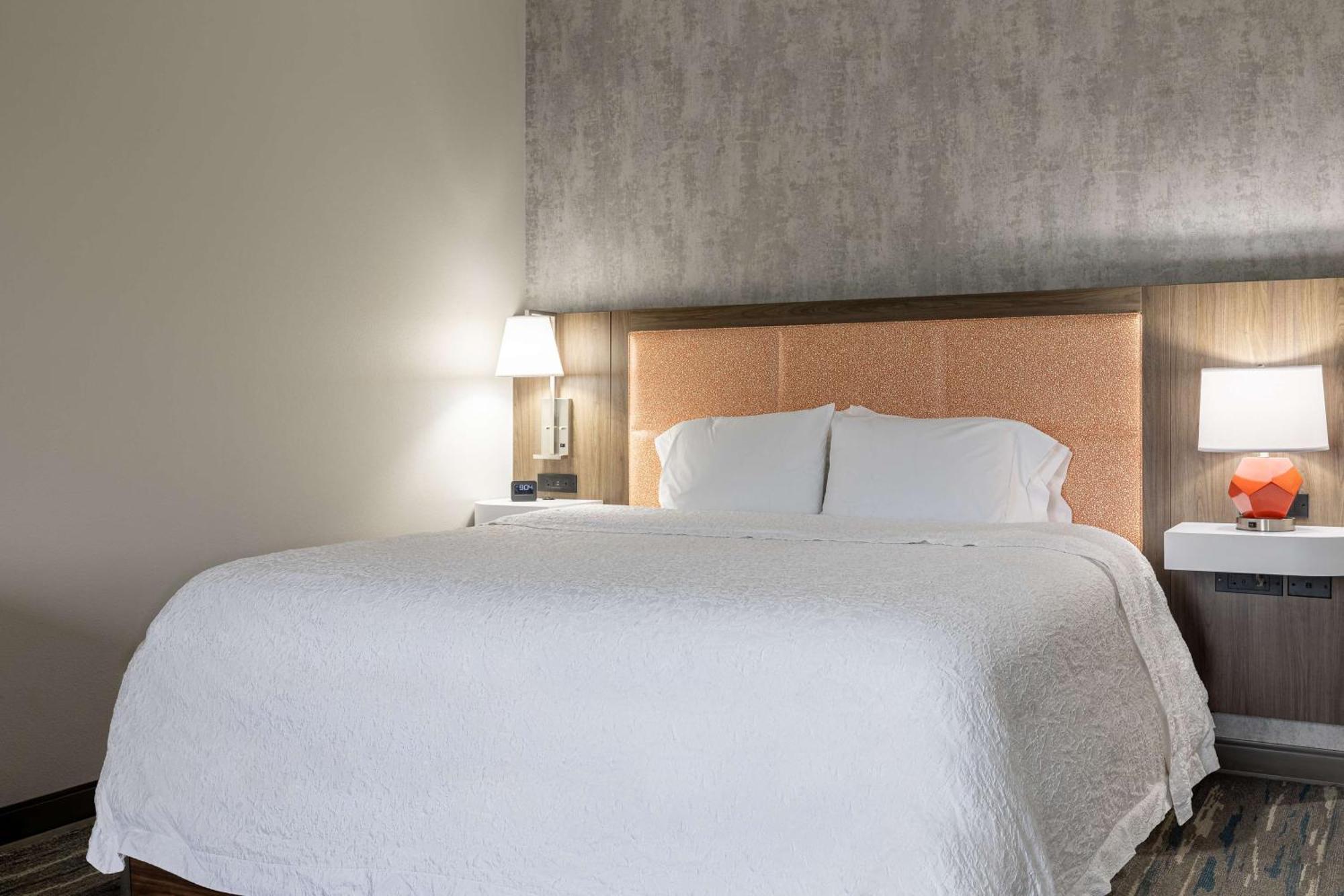 Hampton Inn Knoxville-West At Cedar Bluff Экстерьер фото