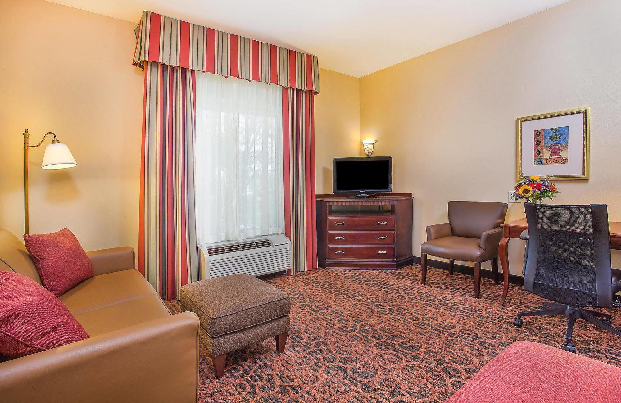 Hampton Inn Knoxville-West At Cedar Bluff Экстерьер фото