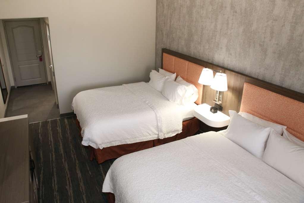 Hampton Inn Knoxville-West At Cedar Bluff Номер фото
